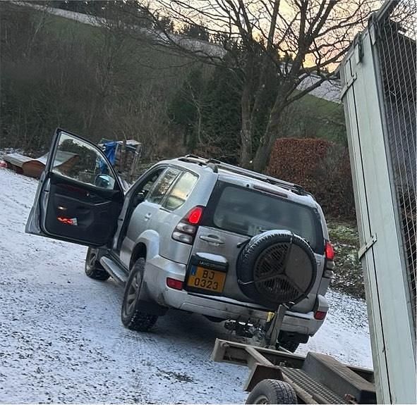 Grau Gebraucht 2002 Toyota Land Cruiser SUV | 20.000 € - Bild 1/4