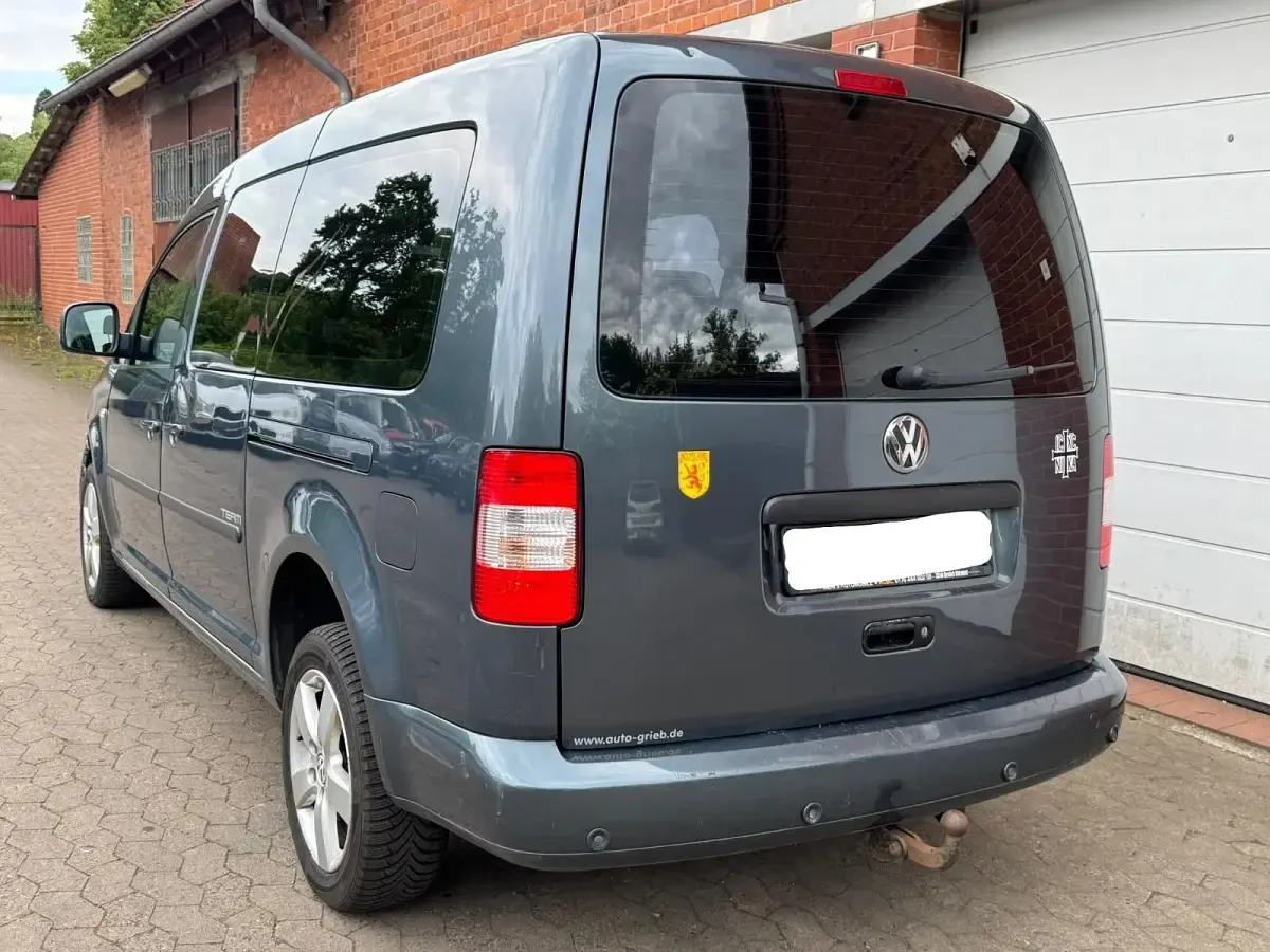 Gebraucht VW Caddy Team 105 PS (77 kW) 2010 Grau Van / Kleinbus