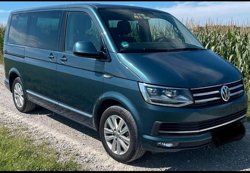 Grün Gebraucht 2016 VW T6 Van | 23.499 € - Bild 1/4