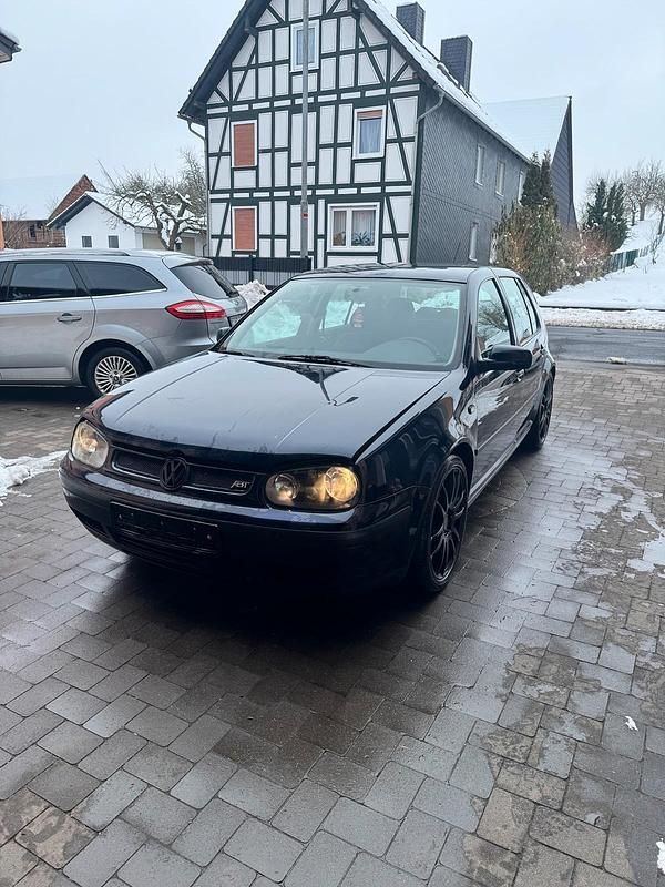 Blau Gebraucht 1998 VW Golf IV Kleinwagen | 3.100 € - Bild 1/4
