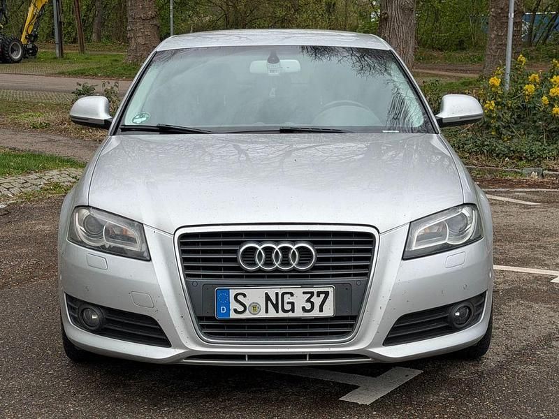 Gebraucht Audi A3 Attraction 140 PS (102 kW) 2009 Silber Kleinwagen