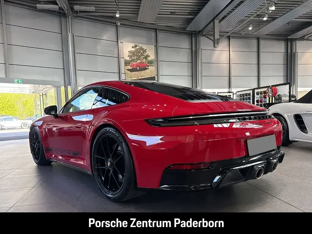 Gebraucht Porsche 992 541 PS (397 kW) 2026 Rot