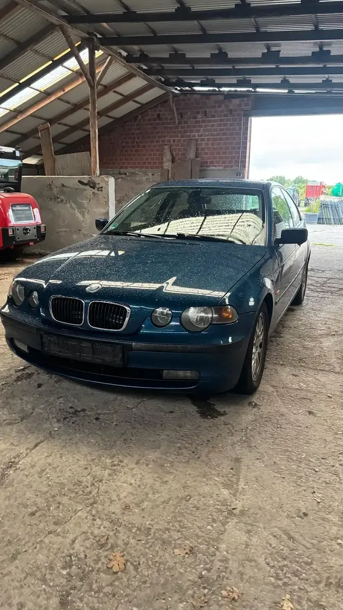 Gebraucht BMW 316 Compact 116 PS (85 kW) 2002 Blau Kleinwagen