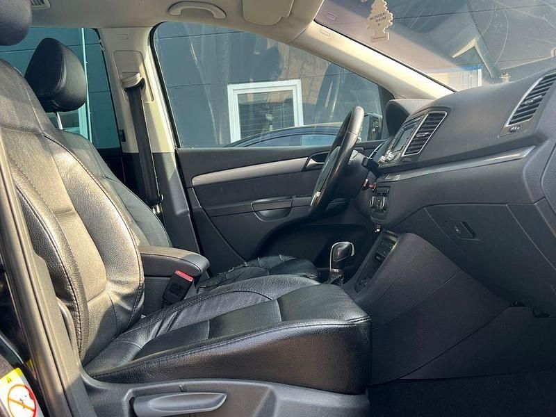 Gebraucht VW Sharan Comfortline 140 PS (102 kW) 2011 Schwarz Van / Kleinbus