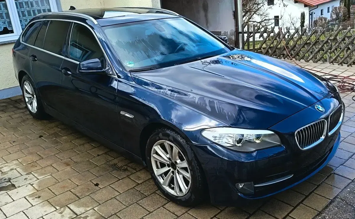 Gebraucht BMW 525 204 PS (150 kW) 2011 Blau Kombi