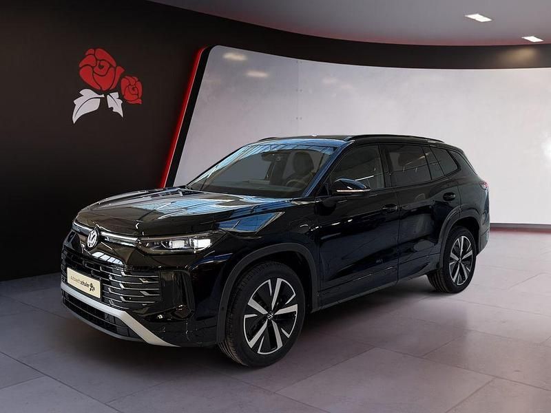 Neu VW Tayron Elegance 204 PS (150 kW) 2026 Grenadillschwarz metallic SUV