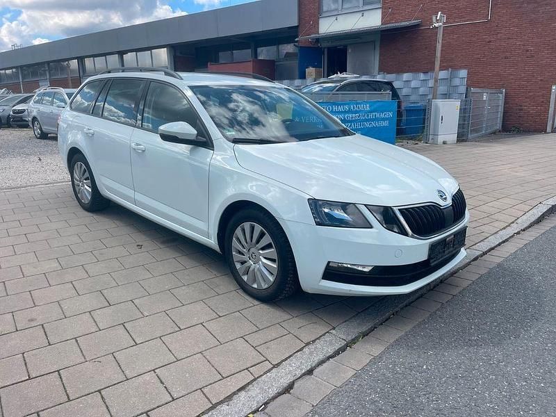 Gebraucht Skoda Octavia Ambition 150 PS (110 kW) 2018 Weiß Kombi