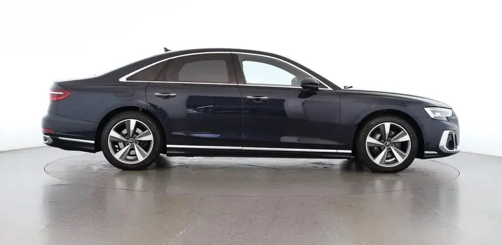 Gebraucht Audi A8 Ambiente 286 PS (210 kW) 2023 Blau Limousine