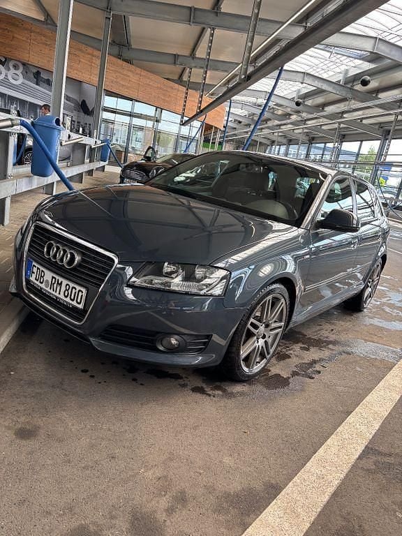 Schwarz Gebraucht 2009 Audi A3 Sportback S-Line Kleinwagen | 4.999 € (Guter Preis) - Bild 1/4