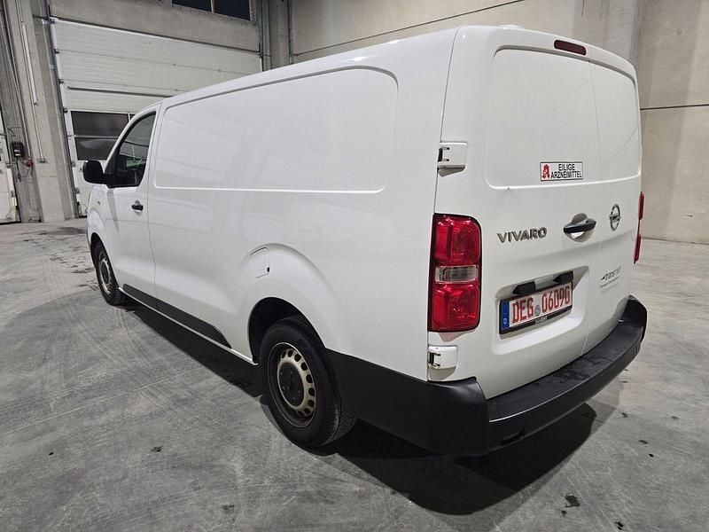 Gebraucht Opel Vivaro 144 PS (105 kW) 2022 Weiß Van / Kleinbus