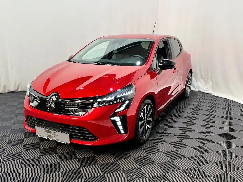 Gebraucht Mitsubishi Colt Plus 91 PS (66 kW) 2024 Rot Kleinwagen