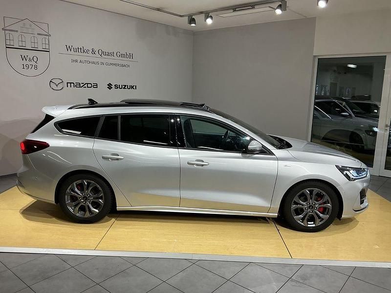 Gebraucht Ford Focus ST-Line X 116 PS (85 kW) 2025 Silber Limousine
