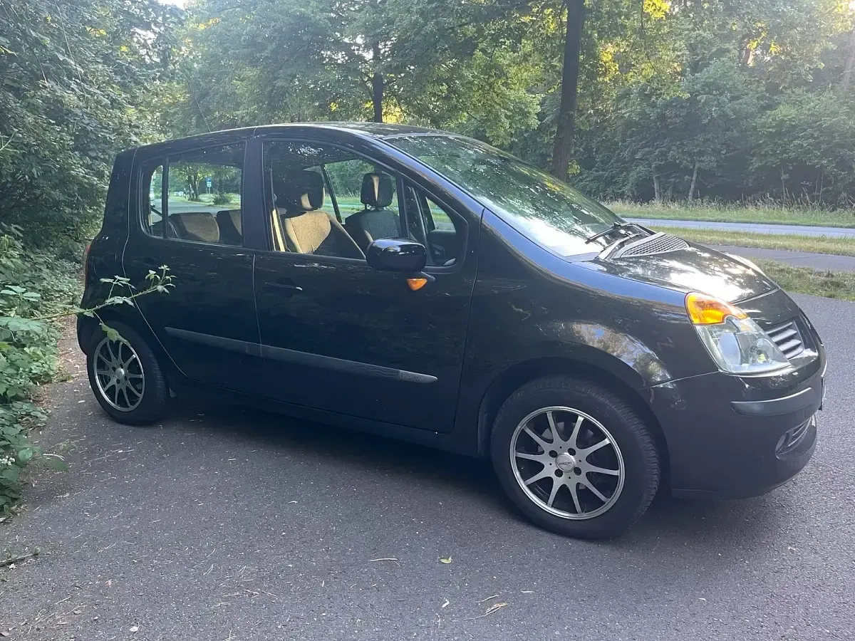 Gebraucht Renault Modus 65 PS (47 kW) 2004 Schwarz Van / Kleinbus