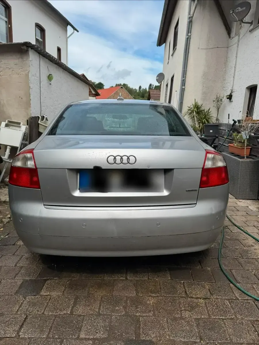 Gebraucht Audi A4 180 PS (132 kW) 2003 Silber Limousine