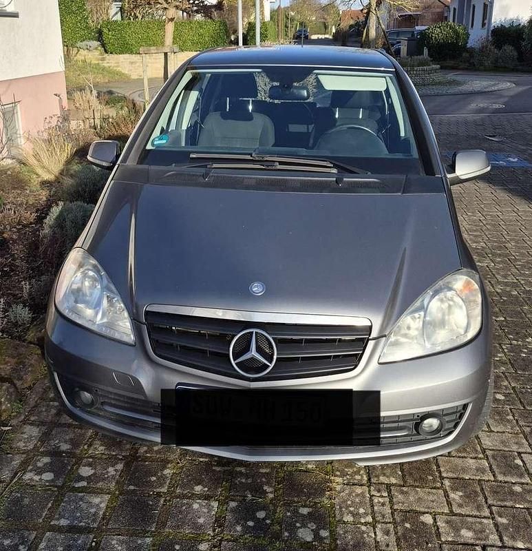 Gebraucht Mercedes A160 95 PS (69 kW) 2010 Grau Limousine