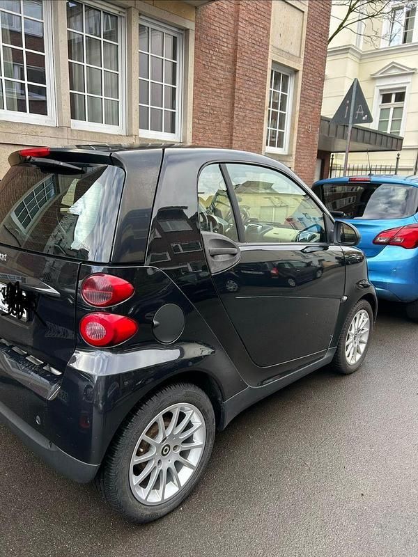 Gebraucht Smart ForTwo Coupé 61 PS (44 kW) 2008 Schwarz Coupé