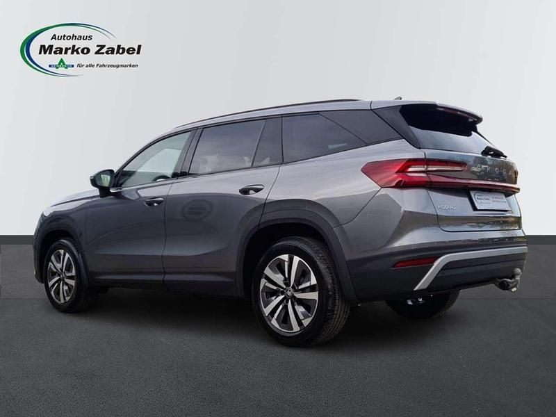 Neu Skoda Kodiaq Selection 150 PS (110 kW) 2026 Grau SUV