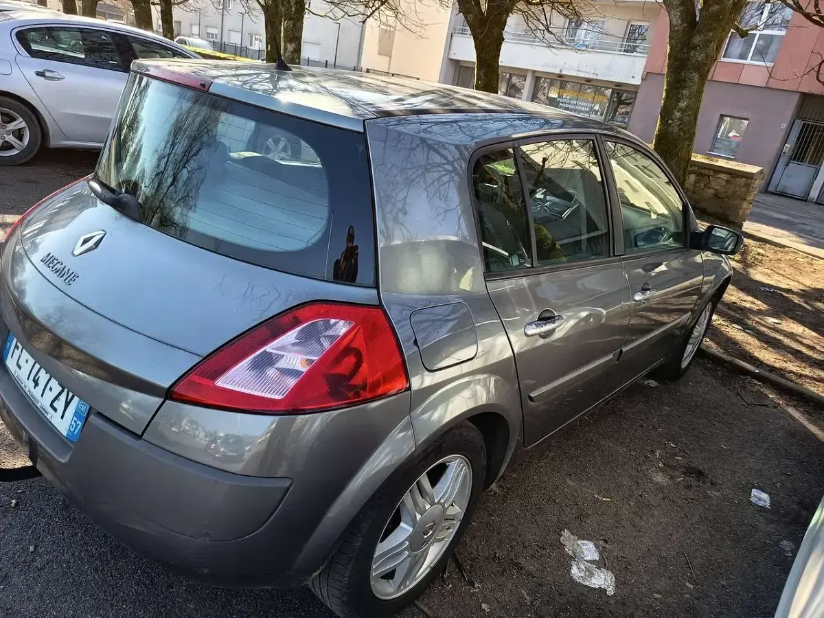 Gebraucht Renault Mégane GrandTour Dynamique 120 PS (88 kW) 2005 Kombi