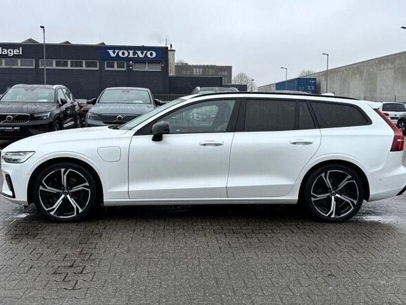 Gebraucht Volvo V60 Ultimate 456 PS (335 kW) 2022 Weiß Kombi