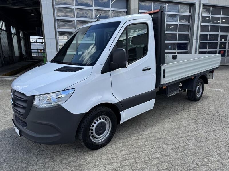 Weiß Gebraucht 2021 Mercedes Sprinter Van | 30.702 € (Guter Preis) - Bild 1/4