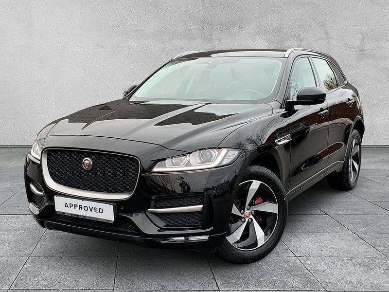 Second-hand Jaguar F-Pace R-Sport 163 CP (119 kW) 2017 SUV
