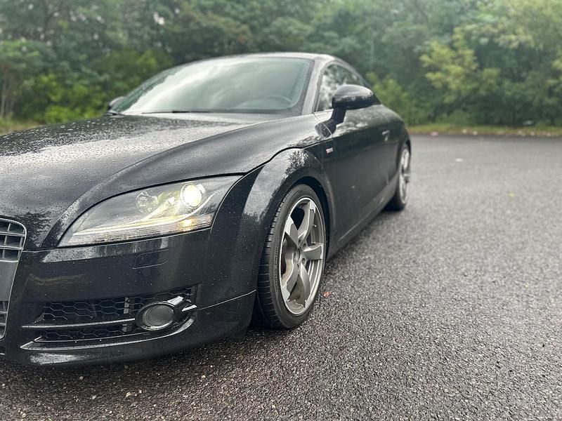 Schwarz Gebraucht 2009 Audi TT Design Coupé | 7.299 € (Superpreis) - Bild 1/4