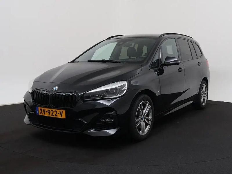 Schwarz Gebraucht 2019 BMW 218 M Sport Van / Kleinbus | 11.500 € (Guter Preis) - Bild 1/4