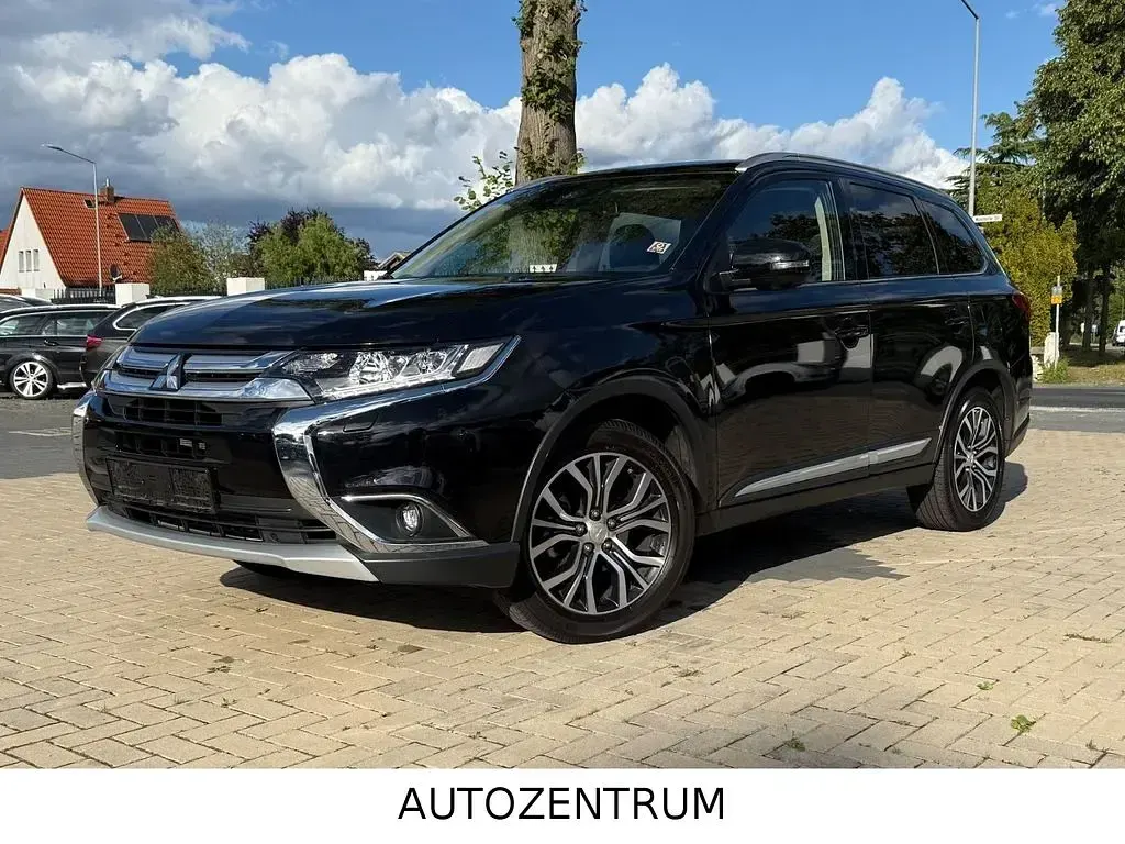 Gebraucht Mitsubishi Outlander Top 150 PS (110 kW) 2018 Schwarz SUV