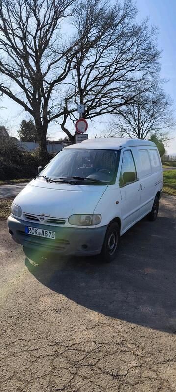 Weiß Gebraucht 1998 Nissan Vanette Van / Kleinbus | 750 € - Bild 1/4