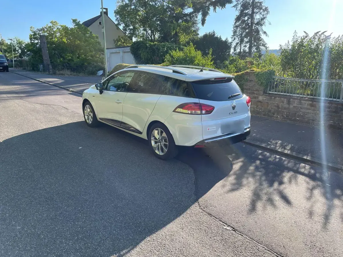 Gebraucht Renault Clio GrandTour LIMITED 90 PS (66 kW) 2016 Weiß Kombi