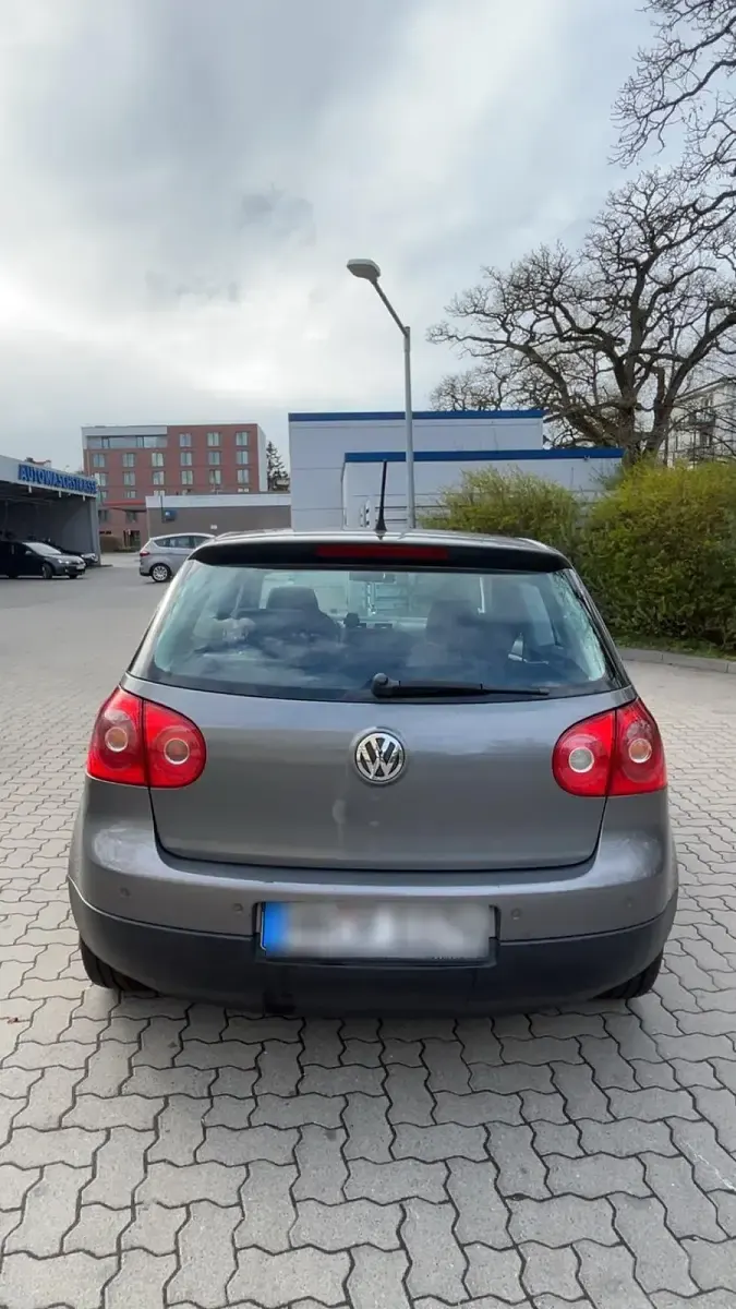Gebraucht VW Golf V 80 PS (58 kW) 2007 Grau Limousine