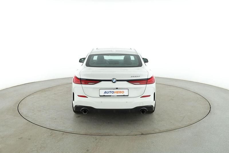 Gebraucht BMW 220 M Sport 190 PS (139 kW) 2020 Weiß Coupé