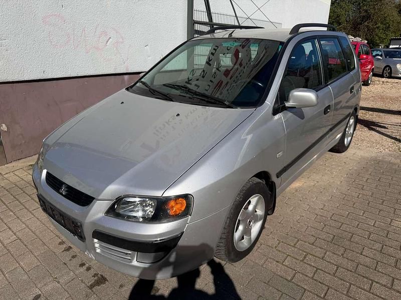 Gebraucht Mitsubishi Space Star 98 PS (72 kW) 2004 Silber Van / Kleinbus