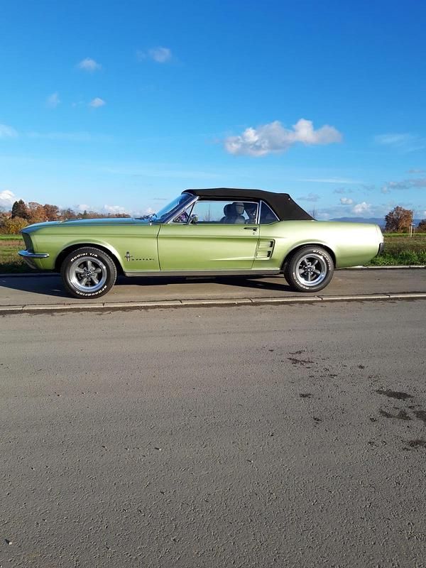 Gebraucht Ford V8 200 PS (147 kW) 1967 Grün Cabrio