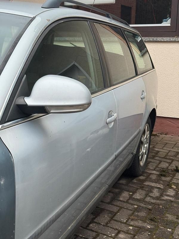 Gebraucht VW Passat 131 PS (96 kW) 2004 Silber Kombi