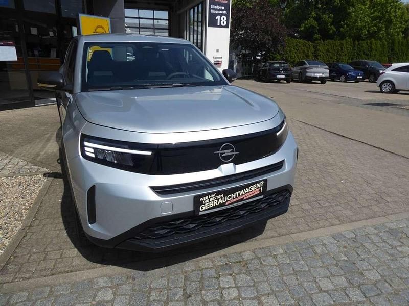 Gebraucht Opel Frontera Edition 136 PS (100 kW) 2025 Kristall silber metallic SUV