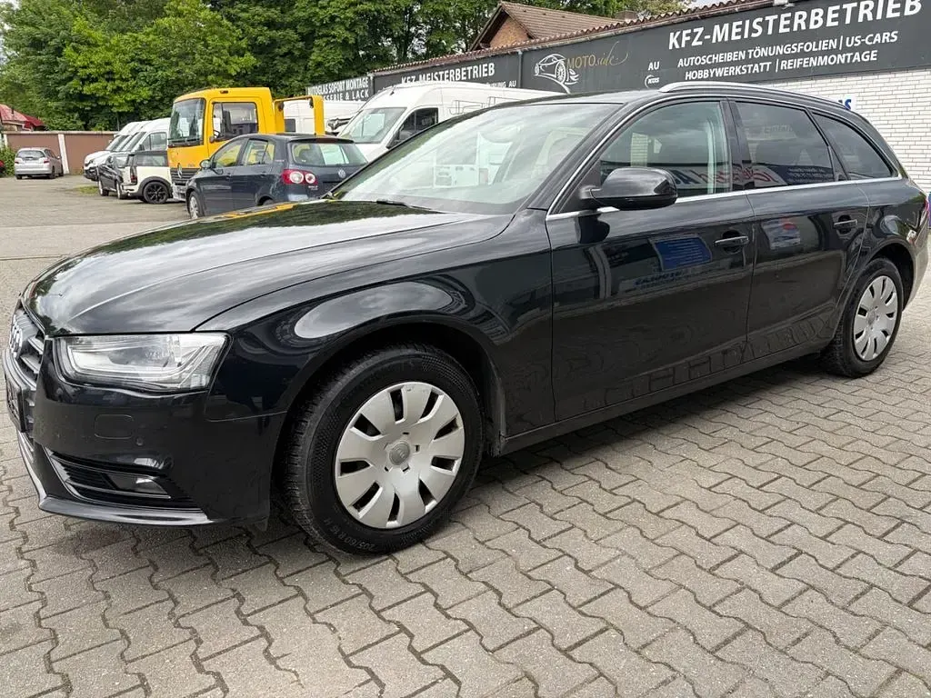 Gebraucht Audi A4 Ambiente 204 PS (150 kW) 2012 Schwarz Kombi