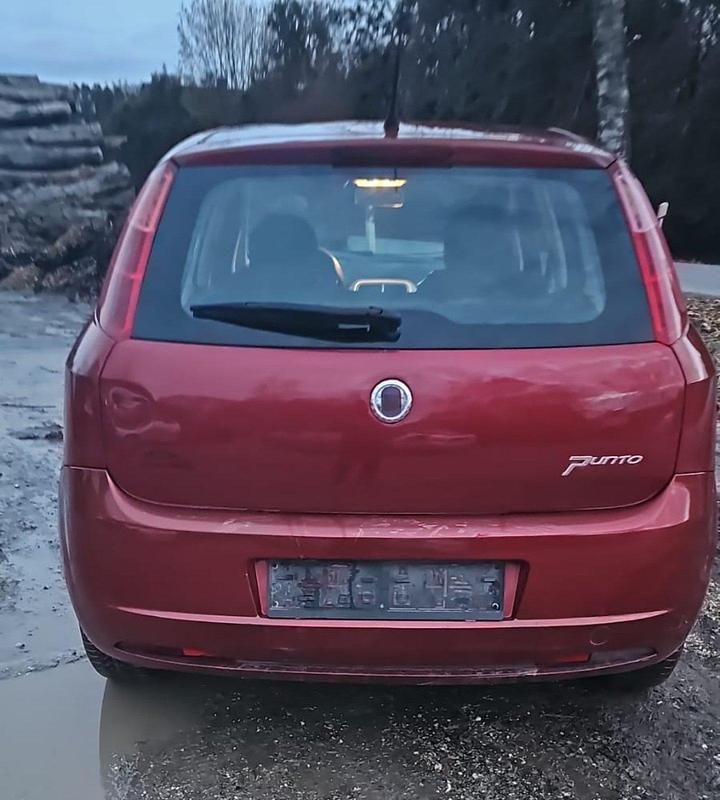 Gebraucht Fiat Punto 78 PS (57 kW) 2005 Rot Kleinwagen