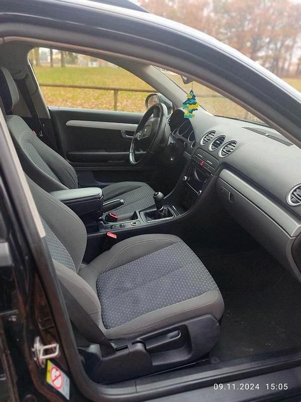Schwarz Gebraucht 2010 Seat Exeo Kombi | 3.900 € (Fairer Preis) - Bild 1/4