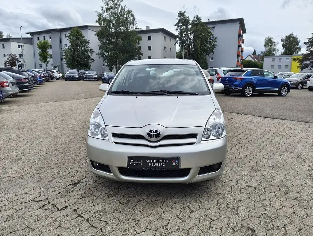 Gebraucht Toyota Corolla Verso 129 PS (94 kW) 2006 Silber Van / Kleinbus