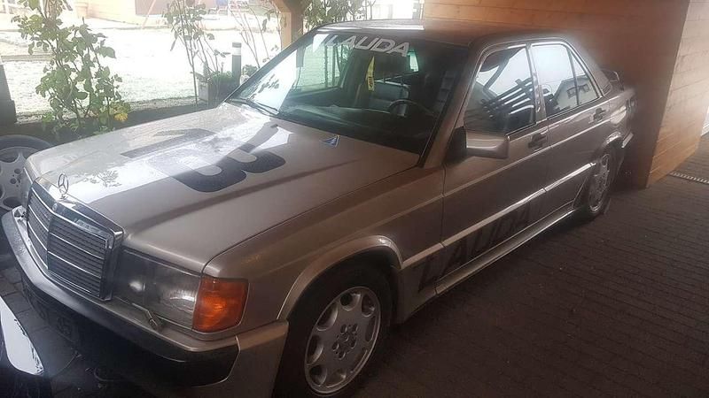 Gebraucht Mercedes 190 185 PS (136 kW) 1984 Limousine