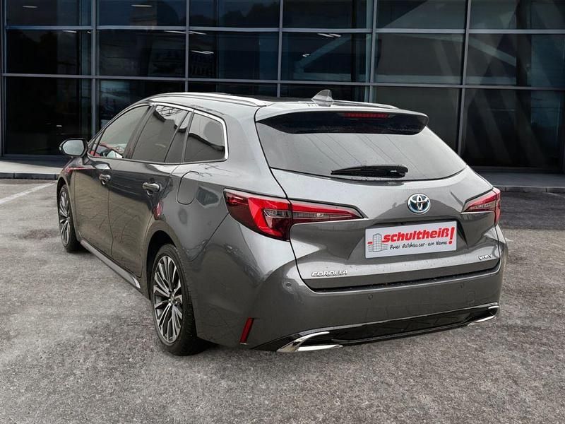 Gebraucht Toyota Corolla Team 140 PS (102 kW) 2025 Grau Kombi