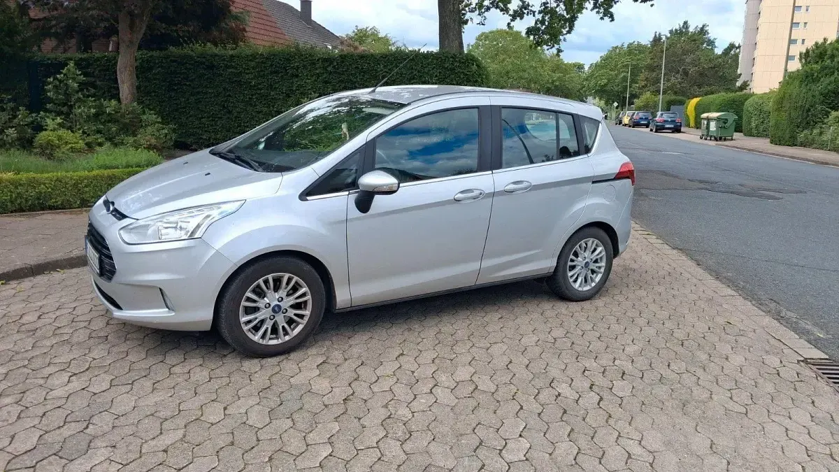 Gebraucht Ford B-MAX Trend 101 PS (74 kW) 2016 Silber Van / Kleinbus