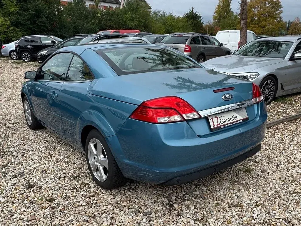 Gebraucht Ford Focus Cabriolet Titanium 145 PS (106 kW) 2007 Blau Cabrio