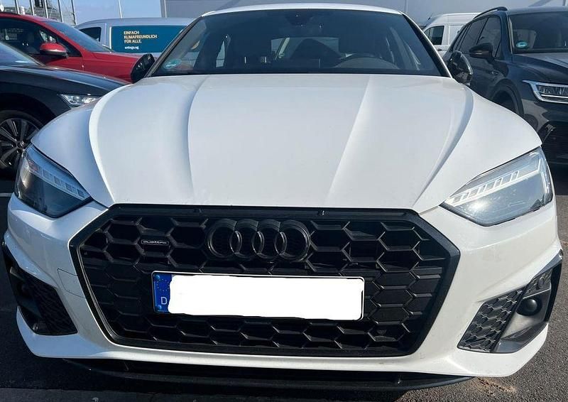 Gebraucht Audi A5 Sportback Competition 204 PS (150 kW) 2022 Weiß Kleinwagen