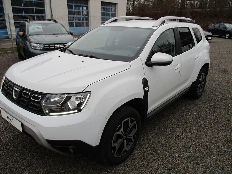 Gebraucht Dacia Duster Adventure 150 PS (110 kW) 2019 Weiß SUV