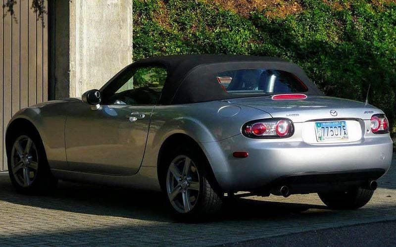 Gebraucht Mazda MX5 Energy 160 PS (117 kW) 2006 Silber Cabrio