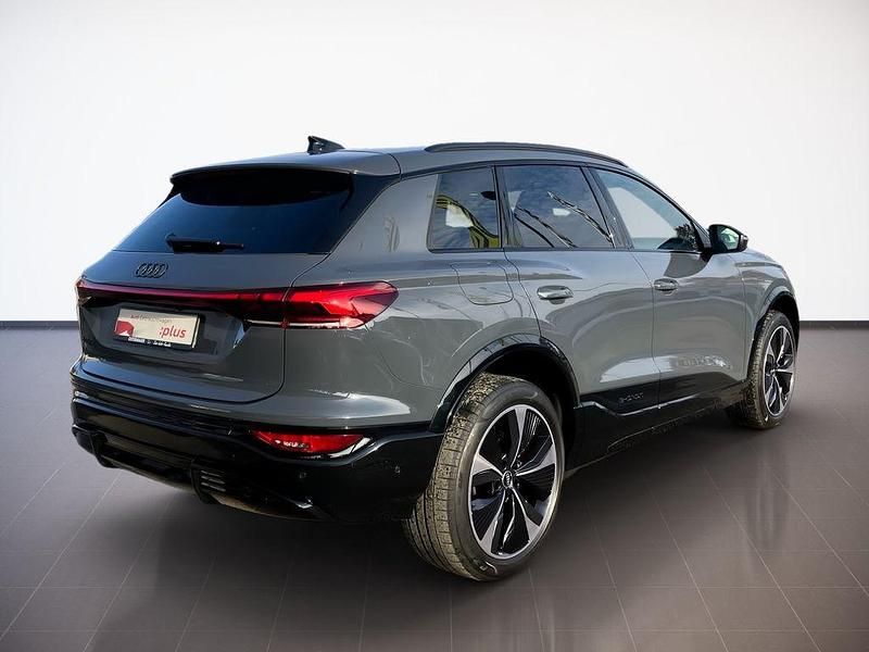 Gebraucht Audi SQ6 e-tron Edition .1 359 kW (489 PS) 2024 Magnetgrau SUV