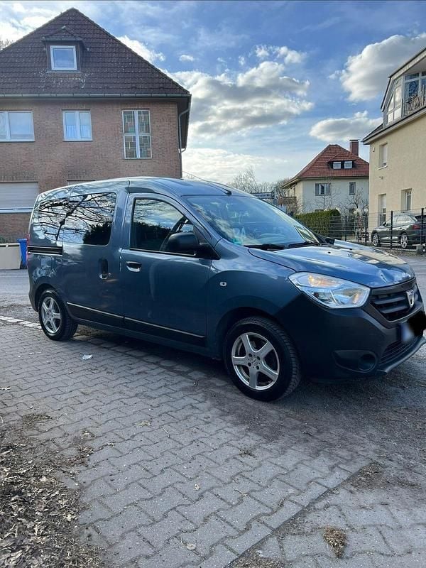 Second-hand Dacia Dokker 83 CP (61 kW) 2013 Albastru Monovolum