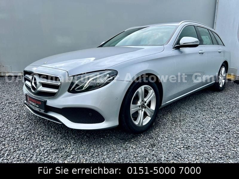 Gebraucht Mercedes E220 194 PS (142 kW) 2018 Silber Kombi